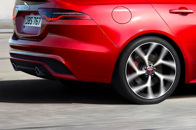 JAGUAR-XE-DYNAMIC-HANDLING-PACK