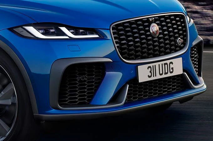 Jaguar-F-pace-SVR-luftinntak