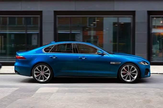 Jaguar-XF-DRIVLINJER